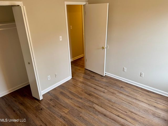 8241 Ashbrook Drive, Southaven, MS 38671