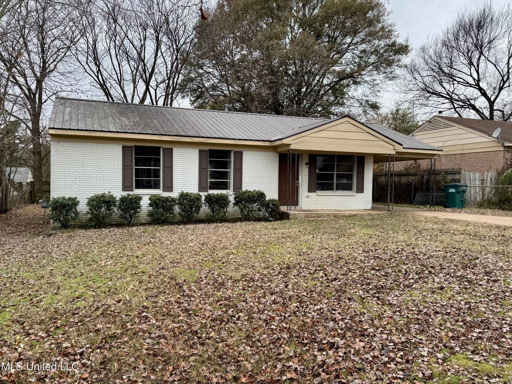 8241 Ashbrook Drive, Southaven, MS 38671