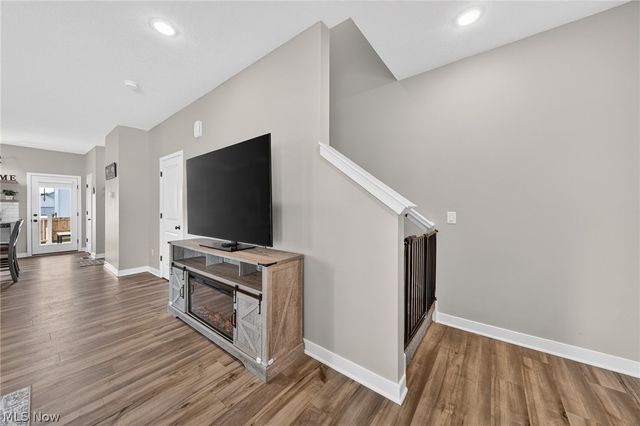 224 Harvest Way, Elyria, OH 44035