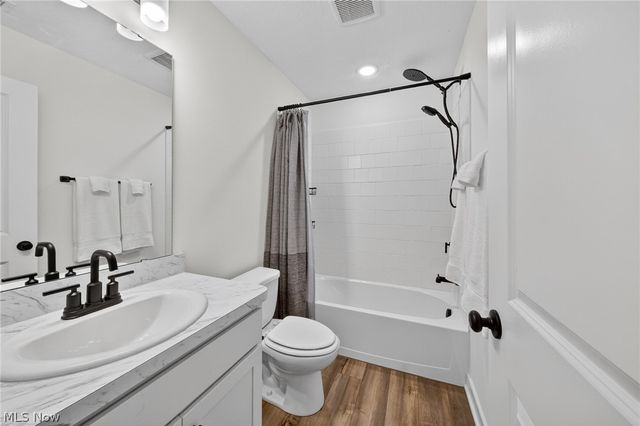 224 Harvest Way, Elyria, OH 44035