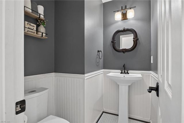 114 Maurice CT, Yorktown, VA 23690