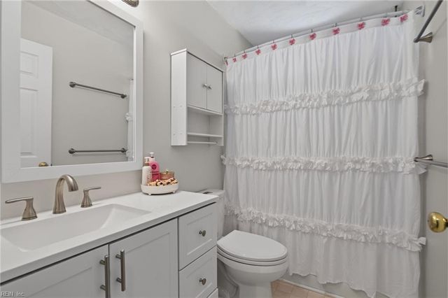 114 Maurice CT, Yorktown, VA 23690