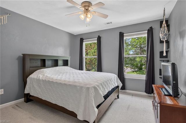 114 Maurice CT, Yorktown, VA 23690