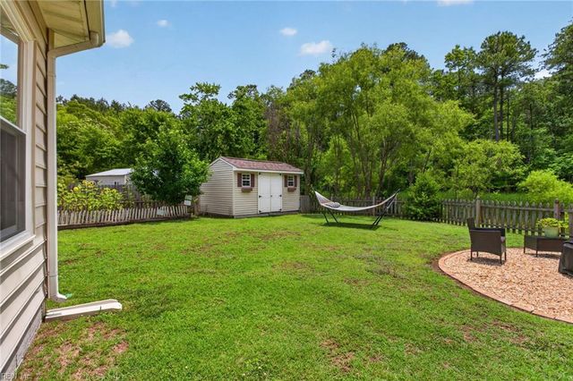 114 Maurice CT, Yorktown, VA 23690