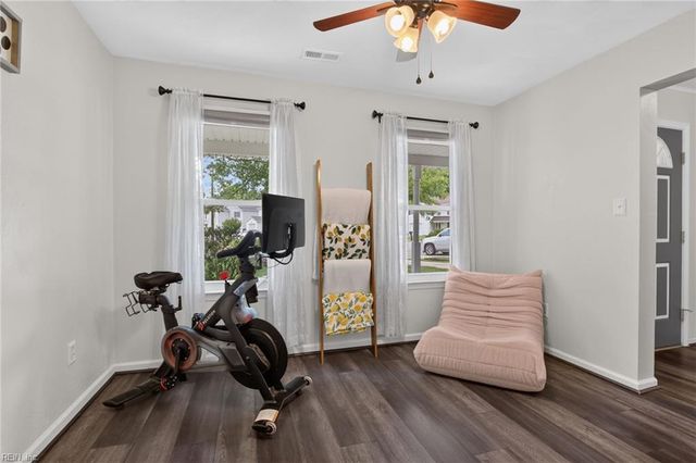 114 Maurice CT, Yorktown, VA 23690
