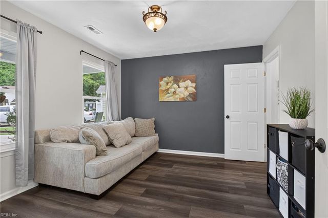 114 Maurice CT, Yorktown, VA 23690
