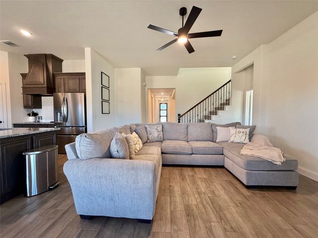 12729 Barretta Drive, Godley, TX 76044