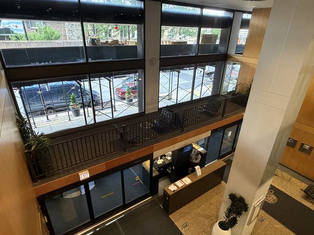 4343 N Clarendon Avenue 2117, Chicago, IL 60613