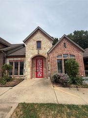 1217 Florida Drive 141, Arlington, TX 76015