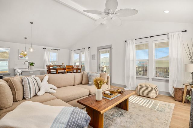 3275 Hidden Gold, Crystal Beach, TX 77650