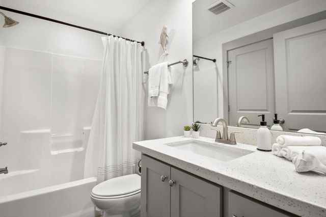 3275 Hidden Gold, Crystal Beach, TX 77650