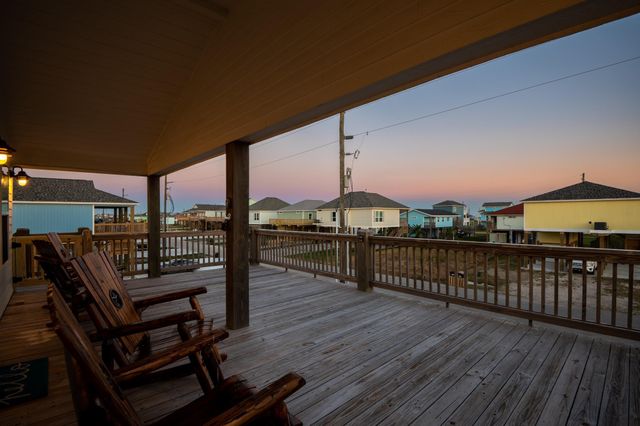 3275 Hidden Gold, Crystal Beach, TX 77650
