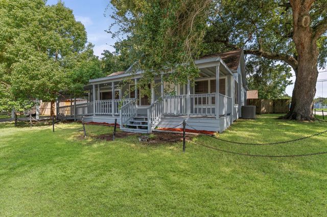 512 E Gulf Street, Baytown, TX 77520