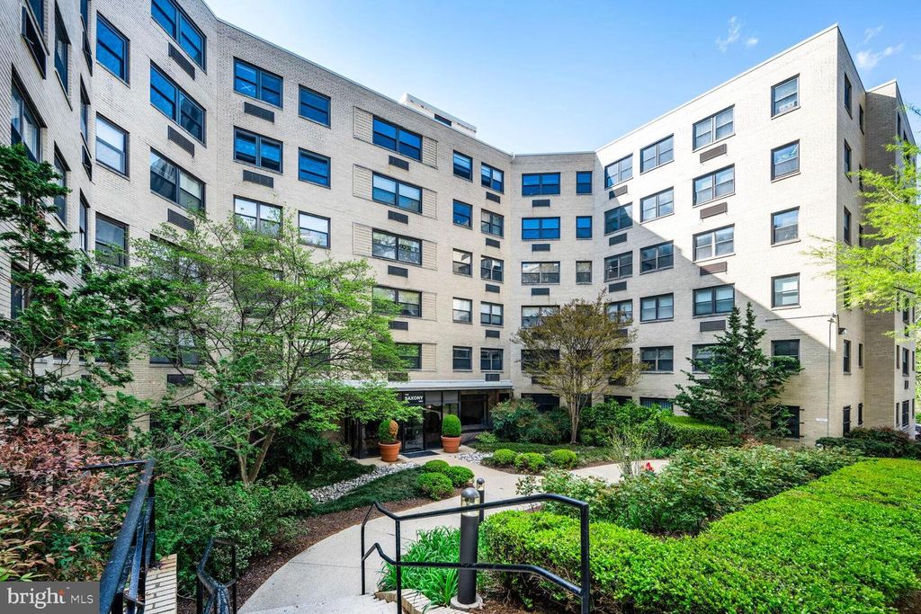 1801 Clydesdale Pl NW Apt 407, Washington, DC 20009