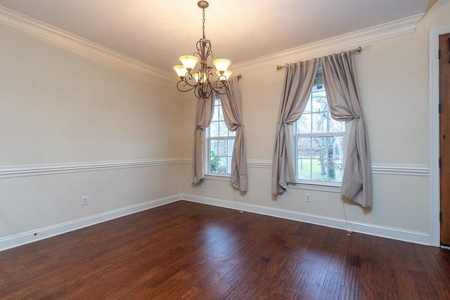 11 NELSON DR SW, Holly Springs, MS 38635