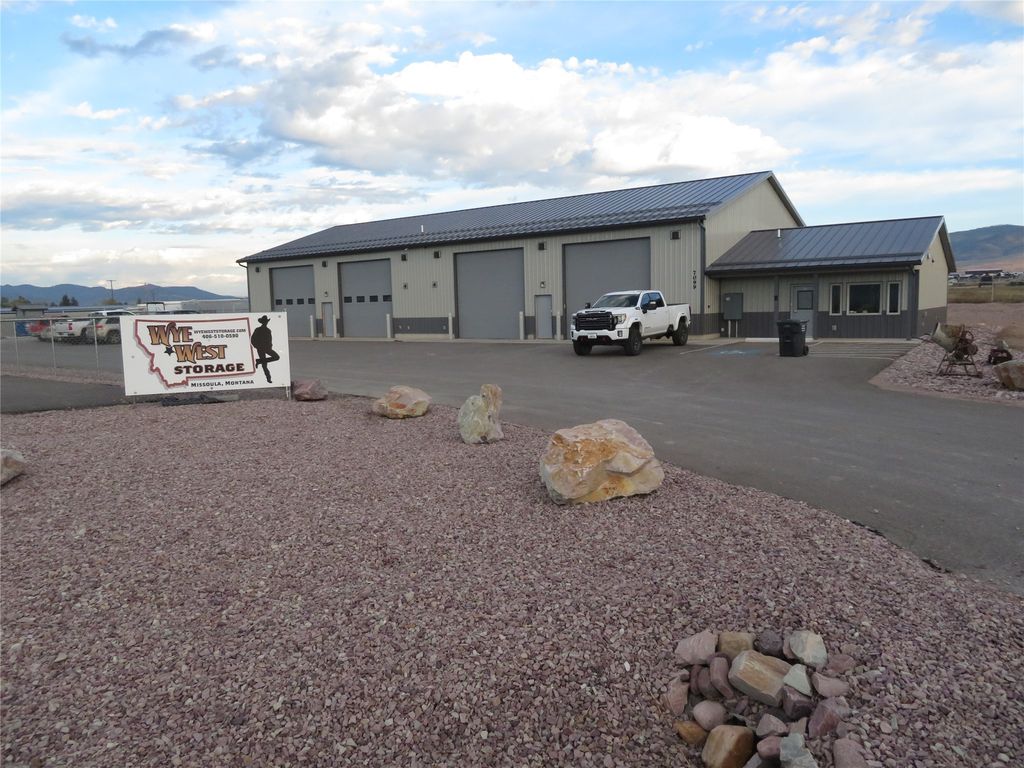 7099 Two Smokes Way, Missoula, MT 59808 photo 2