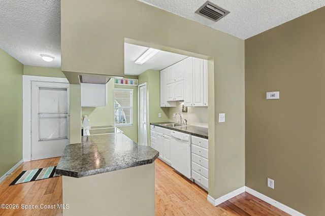 1047 Small Court 38, Indian Harbour Beach, FL 32937