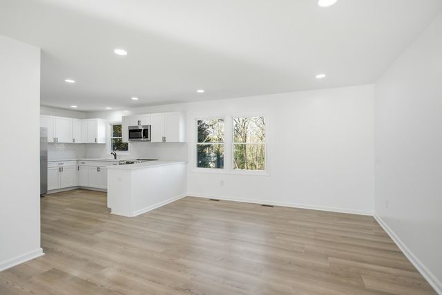 707 Woodlake Road, Anderson, SC 29621