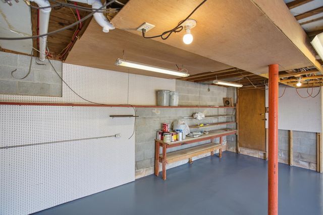 707 Woodlake Road, Anderson, SC 29621