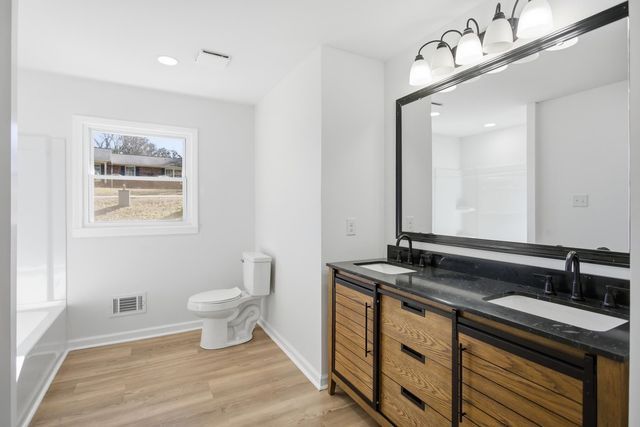 707 Woodlake Road, Anderson, SC 29621