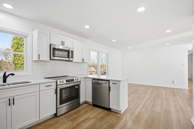 707 Woodlake Road, Anderson, SC 29621