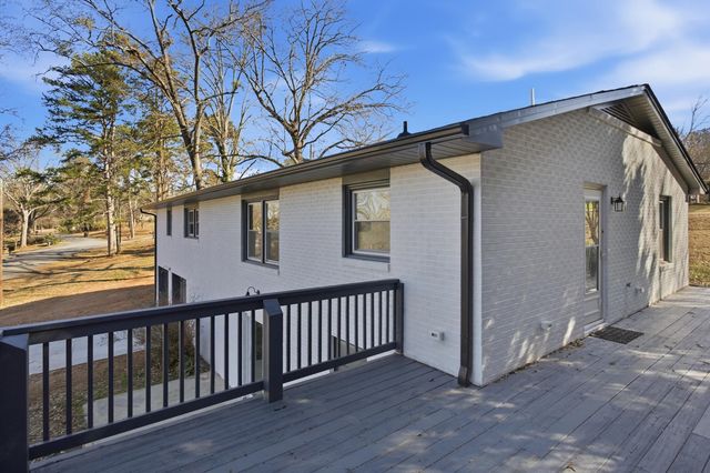 707 Woodlake Road, Anderson, SC 29621