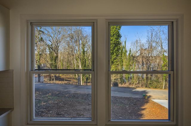 707 Woodlake Road, Anderson, SC 29621