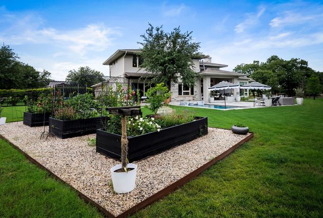 495 Bunker Ranch Boulevard, Dripping Springs, TX 78620