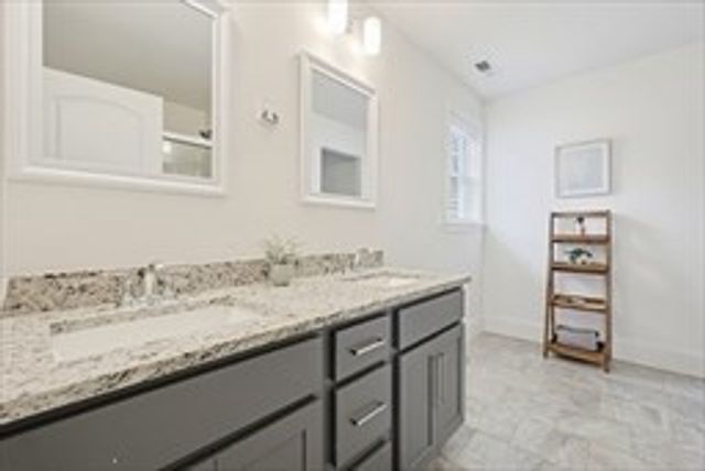 27 Cleary Cir, Norfolk, MA 02056