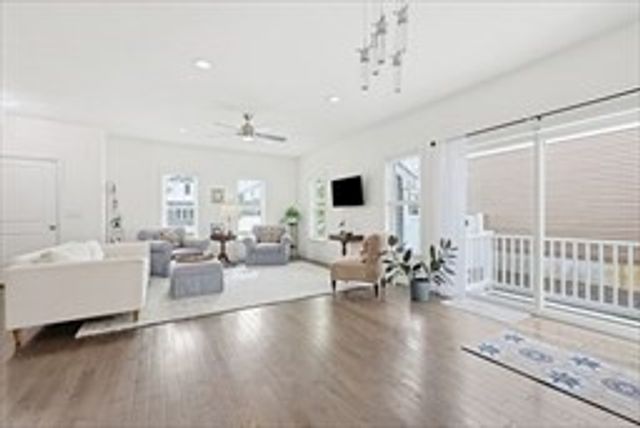 27 Cleary Cir, Norfolk, MA 02056