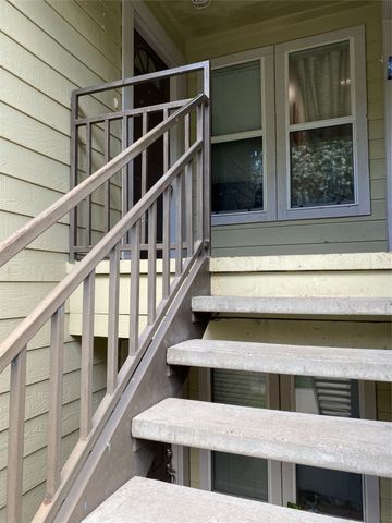 1500 Lake Shore Drive 213, Waco, TX 76708