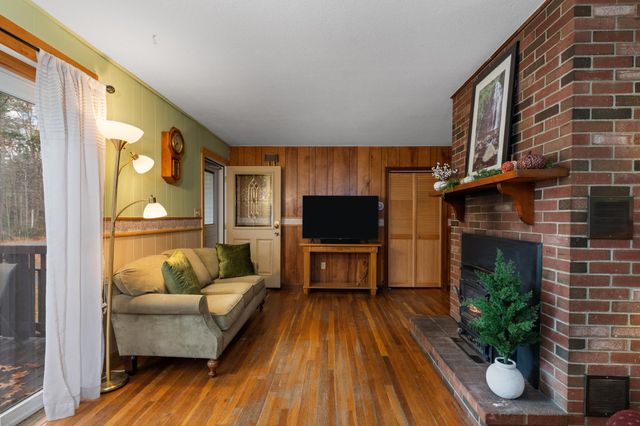 14 Heritage Hill Road, Holderness, NH 03245