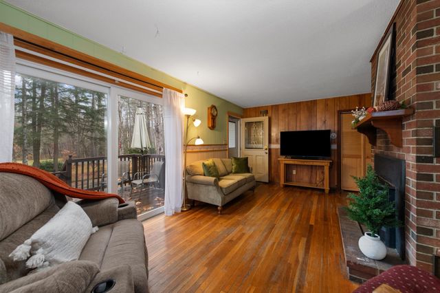 14 Heritage Hill Road, Holderness, NH 03245