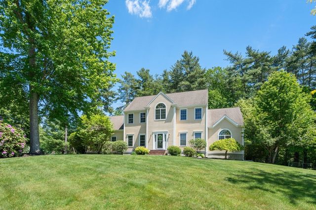 48 Beethoven Ave, Walpole, MA 02081