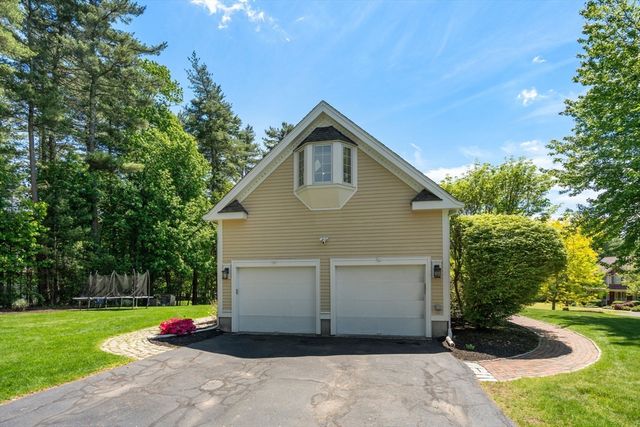 48 Beethoven Ave, Walpole, MA 02081
