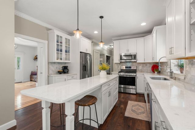 48 Beethoven Ave, Walpole, MA 02081