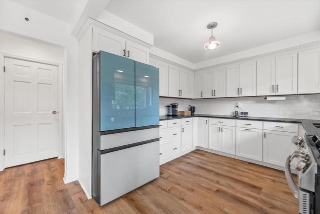 7857 N Lake DRIVE, Fox Point, WI 53217