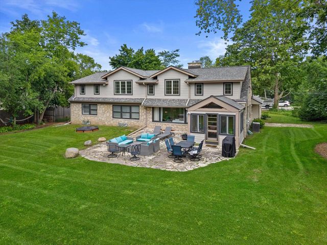 7857 N Lake DRIVE, Fox Point, WI 53217
