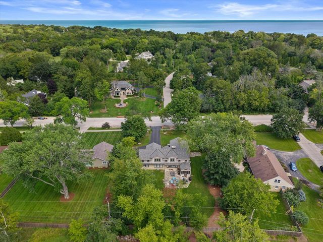 7857 N Lake DRIVE, Fox Point, WI 53217