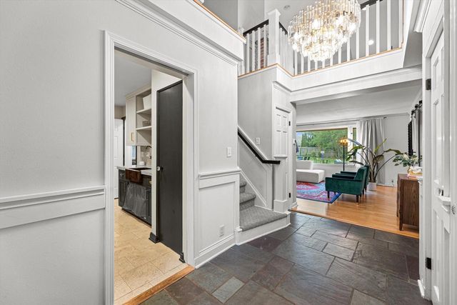 7857 N Lake DRIVE, Fox Point, WI 53217