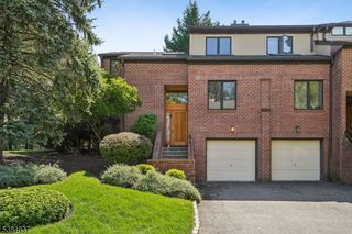 1 Stepping Rdg 1, North Caldwell Boro, NJ 07006