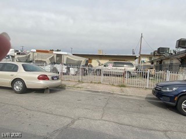 2529 Valley Street, Las Vegas, NV 89101