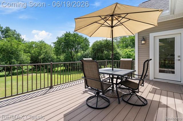 2887 W Joy Road, Ann Arbor, MI 48105