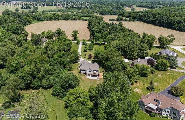 2887 W Joy Road, Ann Arbor, MI 48105