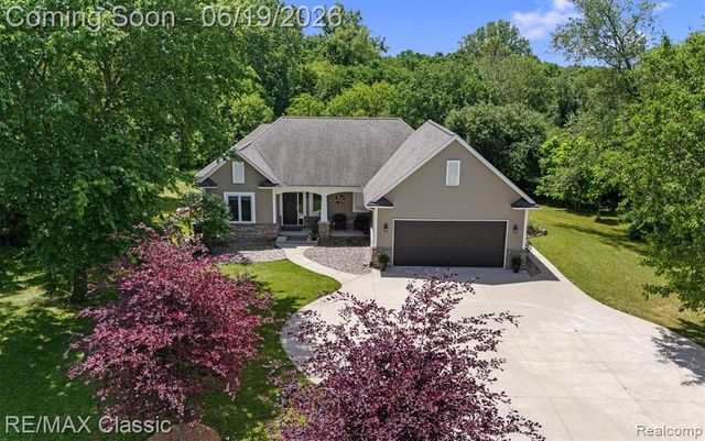2887 W Joy Road, Ann Arbor, MI 48105