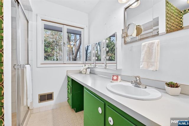 224 Miller Road, Mahwah, NJ 07430