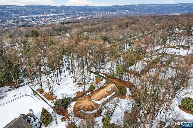 224 Miller Road, Mahwah, NJ 07430