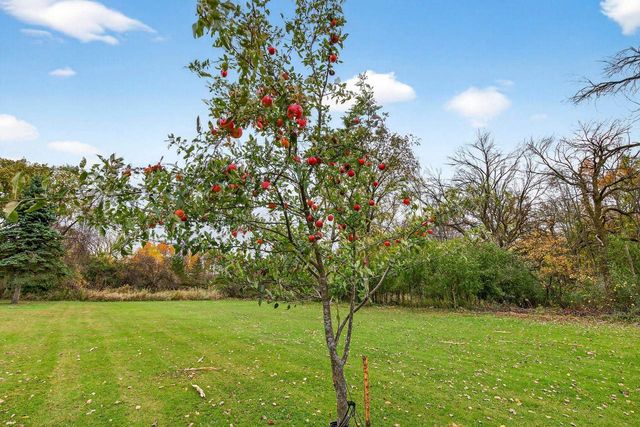 8511 EDGEWATER, Omro, WI 54963