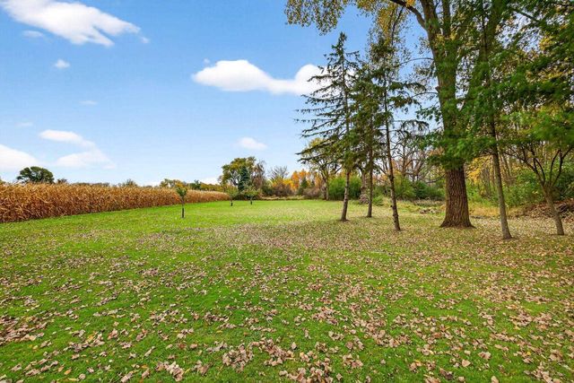 8511 EDGEWATER, Omro, WI 54963