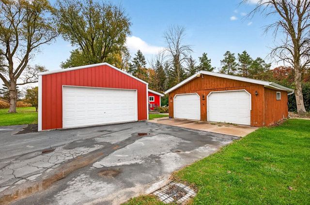 8511 EDGEWATER, Omro, WI 54963